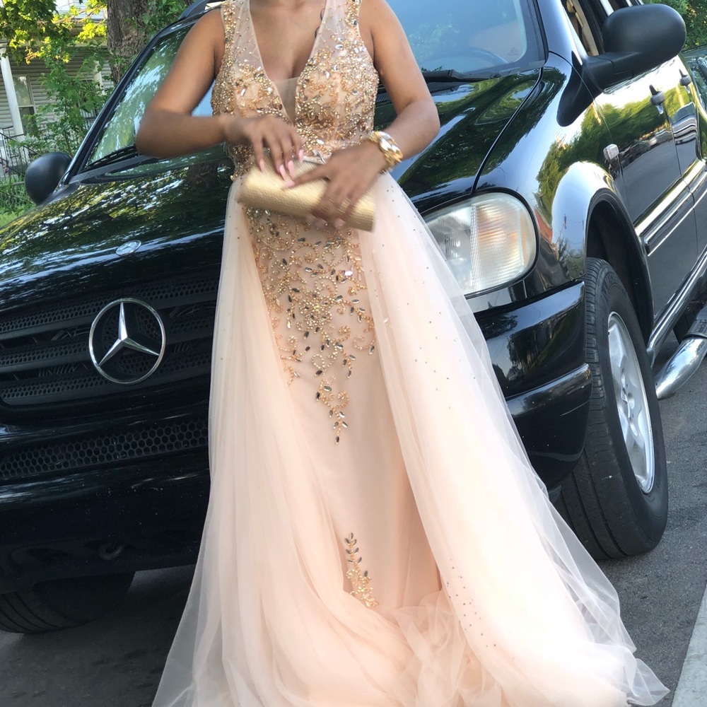 Prom dress - Picture 2 of 2